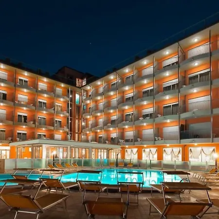 Hotel Adria Beach Club Отель 3*